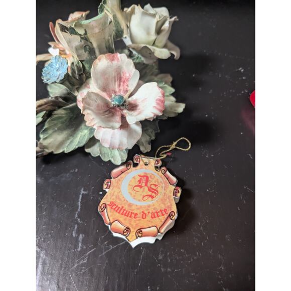 Capodemonte candlestick - slight damage - Picture 1 of 5